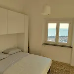 4 Finestre Sul Mare Lägenhet