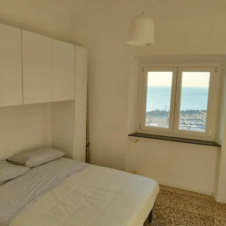 4 Finestre Sul Mare Lägenhet *